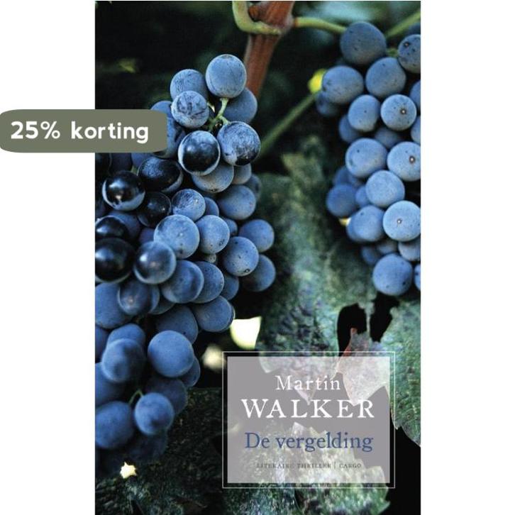 De vergelding 9789023456353 Martin Walker, Boeken, Thrillers, Zo goed als nieuw, Verzenden