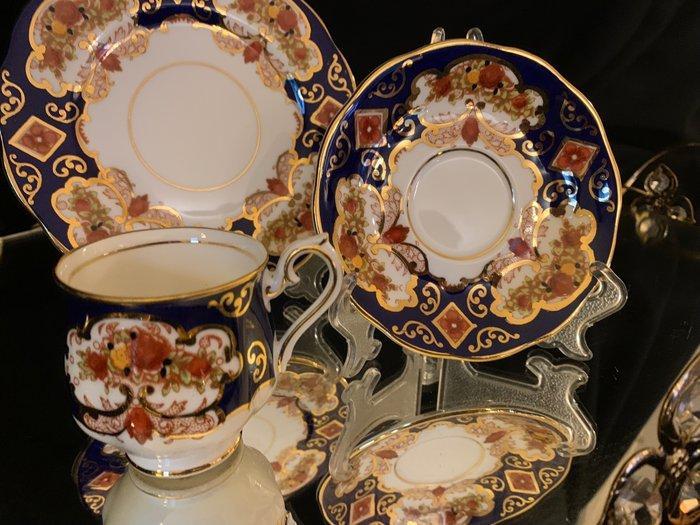 Royal Albert - Koffieservies (18) - Heirloom - Porselein, Antiek en Kunst, Antiek | Meubels | Tafels