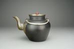 “Shouxing Hu” () - Yixing Teapot - Marked Jin Ting ()