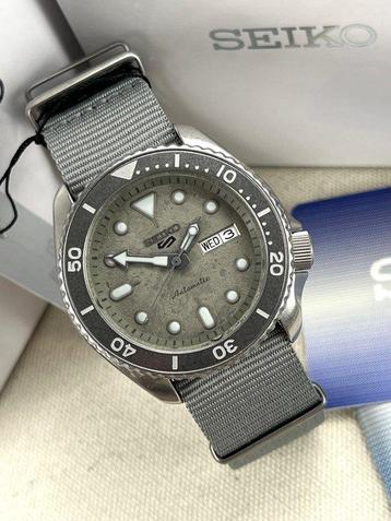 Seiko - Cement Seiko 5 Collection Automatic Date - Sans Prix beschikbaar voor biedingen
