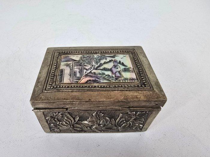 Doos - Legering van zilver en koper - Twee dekseldoosjes, Antiek en Kunst, Antiek | Overige Antiek