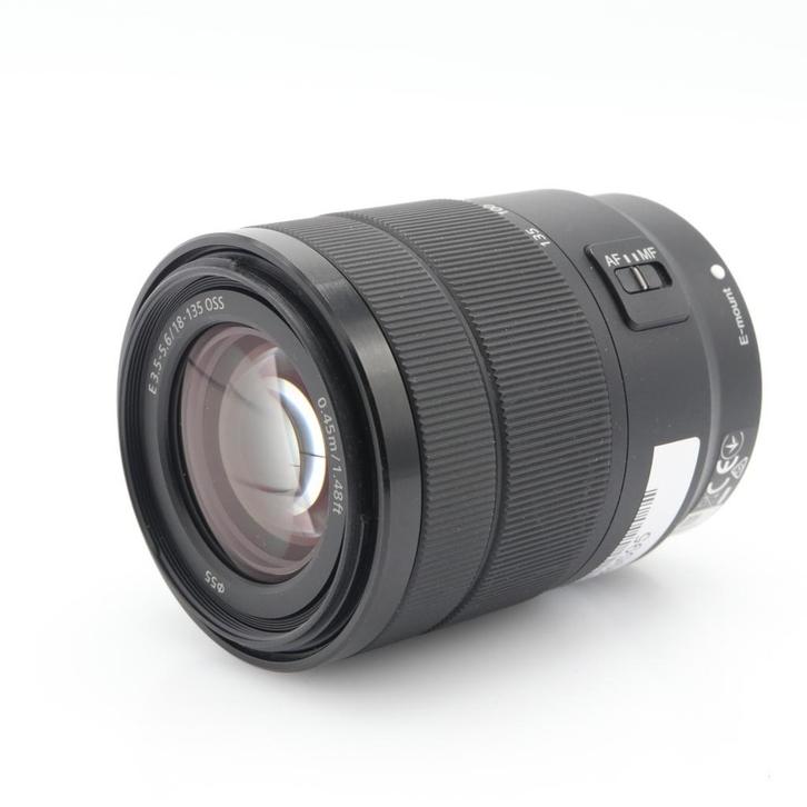 Sony E 18-135mm F/3.5-5.6 OSS | Tweedehands, Audio, Tv en Foto, Foto | Lenzen en Objectieven, Zo goed als nieuw, Verzenden