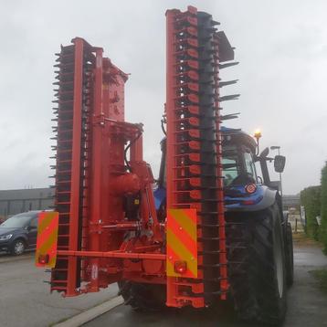 Herse rotative de 6 m repliable beschikbaar voor biedingen