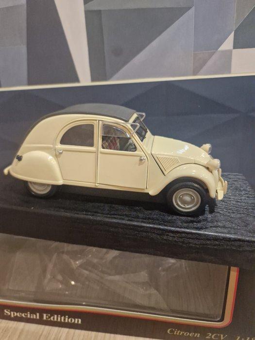 Maisto 1:18 - Modelauto - Citroën - 2CV, Hobby & Loisirs créatifs, Voitures miniatures | 1:5 à 1:12