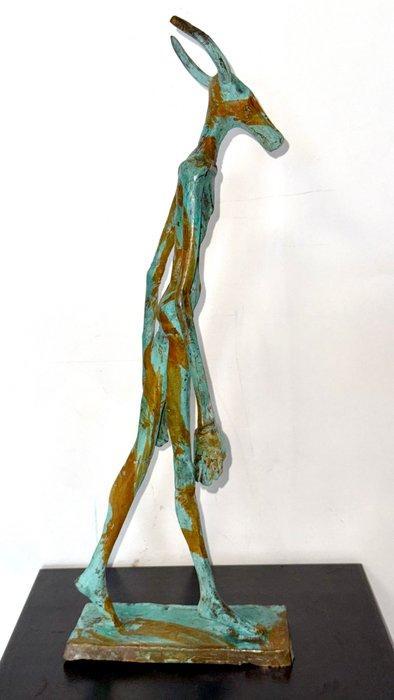 Abdoulaye Derme - Sculpture, Minotaure en marche - 42 cm -, Antiek en Kunst, Curiosa en Brocante