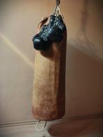 Old vintage genuine leather punching bag and gloves - Boxe -