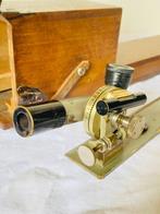 Theodoliet - 1940-1950 - Frankrijk - DERONZI & Cie ,, Verzamelen