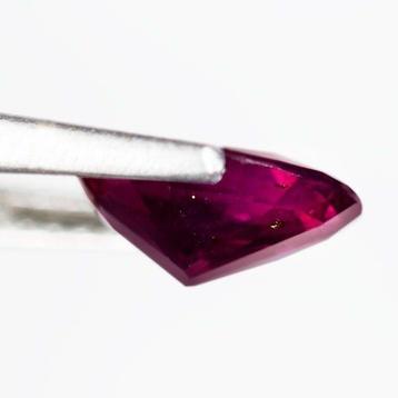 Rouge Rubis - 3.57 ct - GRS (Laboratoire Gem Research Swiss)