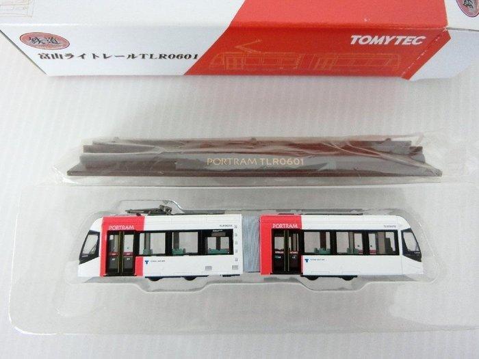 TOMYTEC 1:150 - Model Tram — Toyama Light Rail TLR0601 (Red), Hobby en Vrije tijd, Modeltreinen | N-Spoor