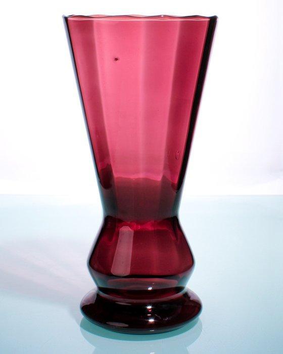 Verreries Doyen - Vaas - Faceted, geribd, ingesnoerde taille, Antiek en Kunst, Kunst | Designobjecten