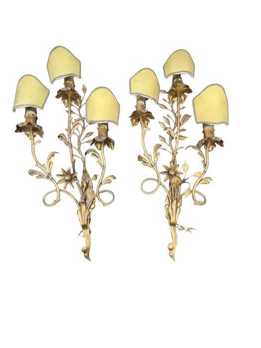 Wandkandelaar - Ferro battuto - Een paar wandlampen van, Antiek en Kunst, Curiosa en Brocante