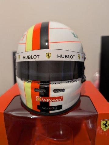 Ferrari - F1 - Sebastian Vettel - 2019 - Schaal 1/2 helm