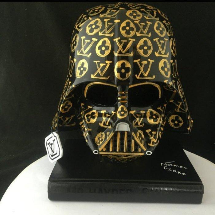 Norman Gekko - Louis Vuitton Darth Vader Gold, Antiquités & Art, Art | Objets design