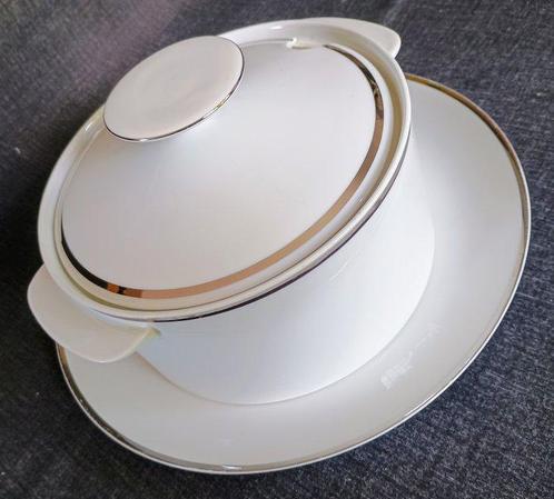 Rosenthal, Thomas - Service de table pour 12 (32) -, Antiek en Kunst, Antiek | Meubels | Tafels