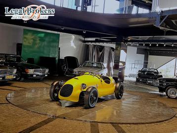 vintage racer Ferrari-hommage Triumph (Marge) beschikbaar voor biedingen