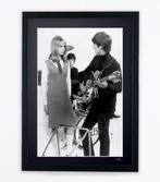 Pattie Boyd, Ringo Starr & George Harrison on the set of A, Nieuw in verpakking