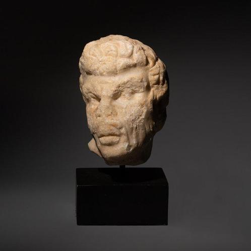 Romain antique Marbre Belle tête de satyre. Ier-IIe siècle, Verzamelen, Mineralen en Fossielen