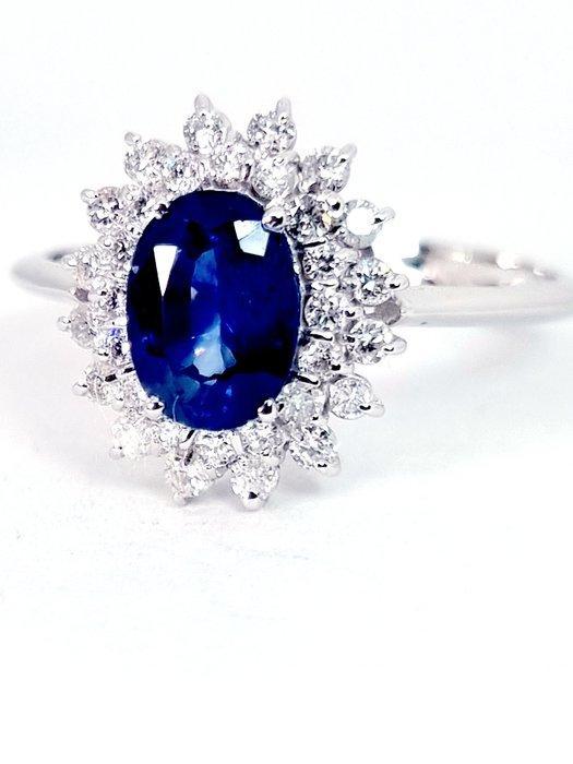 Ring - 18 karaat Witgoud Saffier - Diamant, Handtassen en Accessoires, Ringen