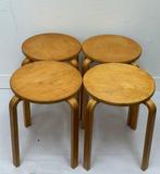 IKEA - Tabouret - Frosta - berkenhout - Quatre petites