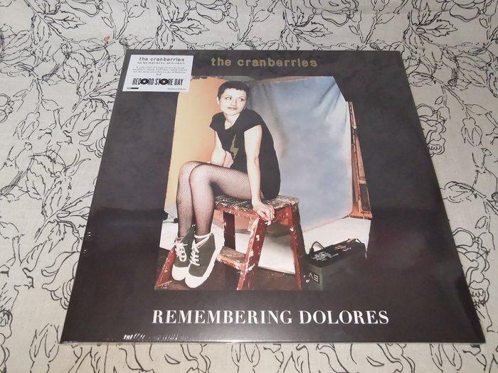 Cranberries, The Cardigans - Remembering Dolores & Super, Cd's en Dvd's, Vinyl Singles