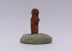 Figurine - Vinca Cultuur - Neoliticum Klei Figuur Gemonteerd, Nieuw