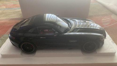 Autoart 1:18 - Modelauto - Mercedes-AMG GT S, Hobby en Vrije tijd, Modelauto's | 1:5 tot 1:12