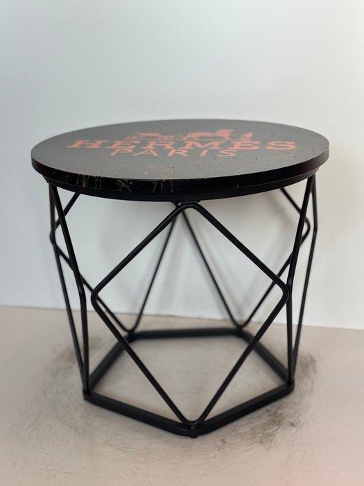 Rob VanMore - Tea-Time on Hermes Table - ø40cm, Antiek en Kunst, Kunst | Schilderijen | Modern