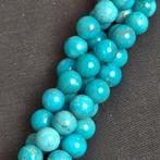 Natuurlijke turkooizen draad met sporen van matrix Gladde