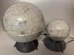 Globe - Een bijpassend paar maan-globen - 1970-1980