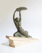 Pierre Le Faguays - sculptuur, Triomphe - 50 cm - Brons -