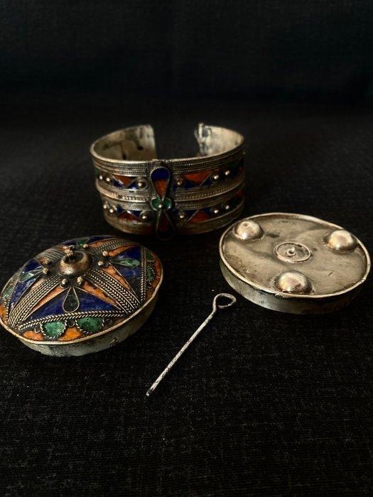 Scatoline en armband Kabylie - Algerije (Zonder, Antiek en Kunst, Kunst | Niet-Westerse kunst