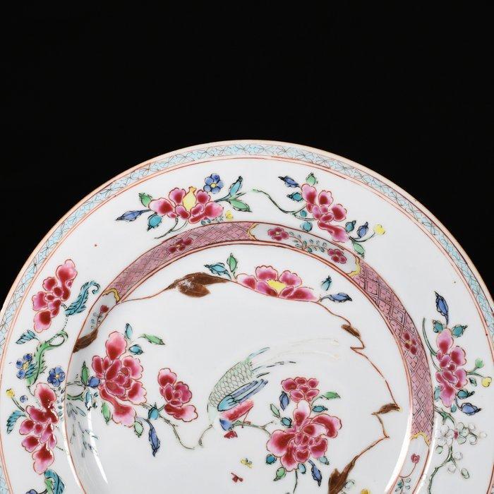 Bord - Assiette aux émaux de la Famille Rose à décor dun, Antiquités & Art, Antiquités | Autres Antiquités