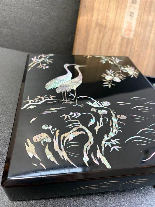 Doos - Meiji-periode Raden & Maki-e Suzuribako (Kranen aan, Antiek en Kunst, Antiek | Overige Antiek
