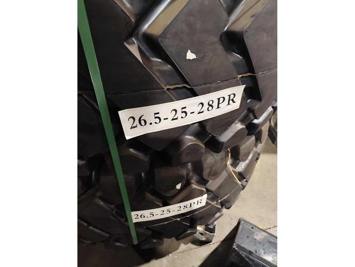 everfort - 2025 - 26.5-25-28pr - Banden graafmachine, Articles professionnels, Machines & Construction | Grues & Excavatrices