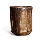 Atarashi Kanji Iga-yaki Yunomi – Sestig jaar meester van