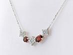 Ketting met hanger - 14 karaat Witgoud - 1.16ct. tw. Granaat