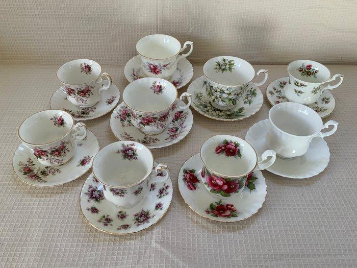 Royal Albert - Kop en schotel (18) - klassiek -, Antiquités & Art, Antiquités | Meubles | Tables