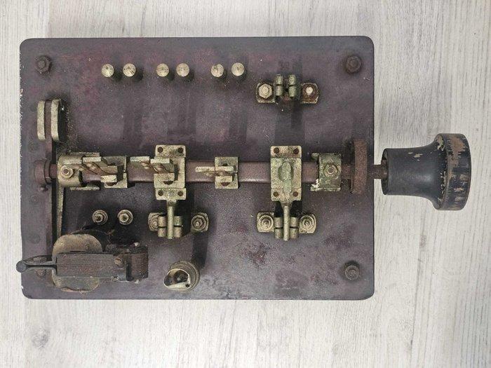 Telegraaf - Ferro Legno - 1900-1910, Antiek en Kunst, Antiek | Wandborden en Tegels