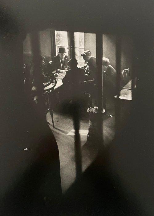 Willy Ronis (2010-2009) - Café des Cascades Paris 1948, Antiek en Kunst, Kunst | Designobjecten
