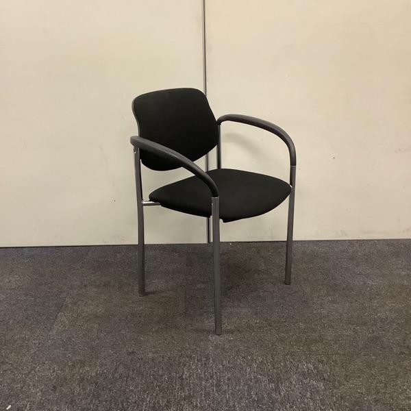 vergaderstoel, stapelstoel, zwarte stoffering - chrome poten, Huis en Inrichting, Stoelen, Zwart, Gebruikt, Eén