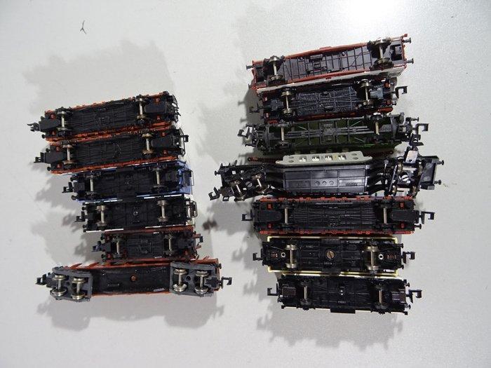 Diverse N - Treinset (13) - 13 Güterwagen, Hobby en Vrije tijd, Modeltreinen | N-Spoor