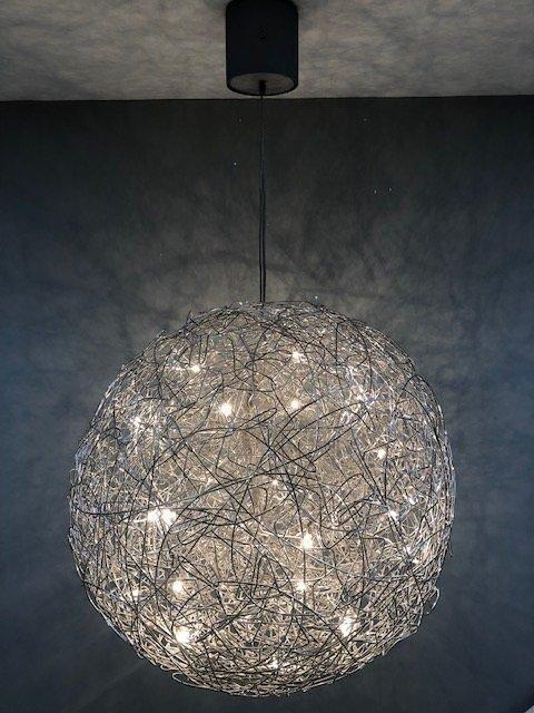 Enzo Castellani - Lampe à suspendre - Fil de fer - Aluminium, Antiek en Kunst, Antiek | Verlichting
