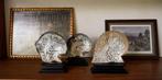 Snijwerk, NO RESERVE PRICE - Intricately Carved Mother of