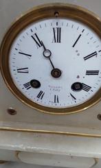 Pendule de cheminée - Albâtre, Laiton - 1850-1900