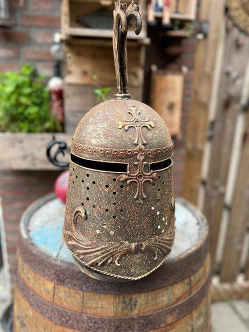 Decoratief ornament - decoratieve ridderhelm - Europa, Antiek en Kunst, Kunst | Designobjecten