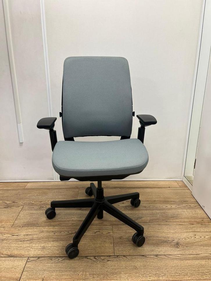 Steelcase Amia - Steelcase Bureaustoel - Ergonomisch - Grijs, Huis en Inrichting, Bureaustoelen, Bureaustoel, Grijs, Zo goed als nieuw