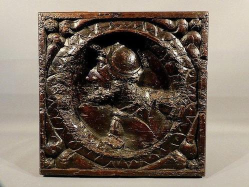 Sculpture sur bois - Panneau Romayne - Noyer - XVIe siècle, Antiek en Kunst, Antiek | Overige Antiek