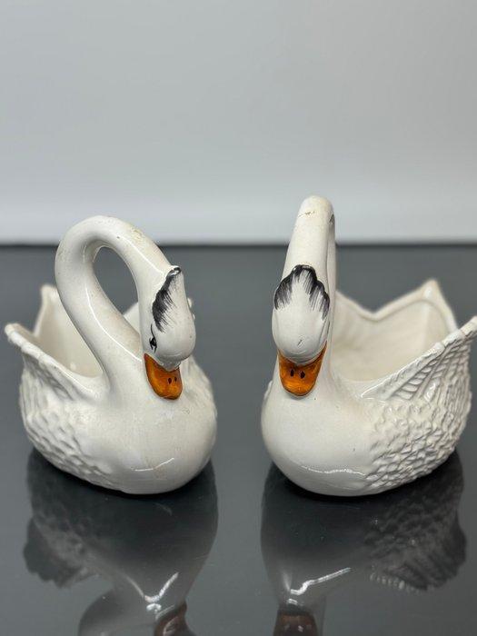 Jardinière (2) - zwanen - Aardewerk - Zoomorfische, Antiquités & Art, Curiosités & Brocante