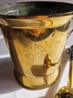 Wijwatervat (2) - 1850-1900 - Wijwateremmer met kwispel