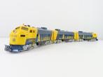 Märklin H0 - 3663 - Diesellocomotief (1) - 3-Delige set EMD, Nieuw